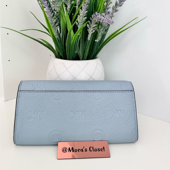 Michael Kors Wallet - Picture 2 of 6